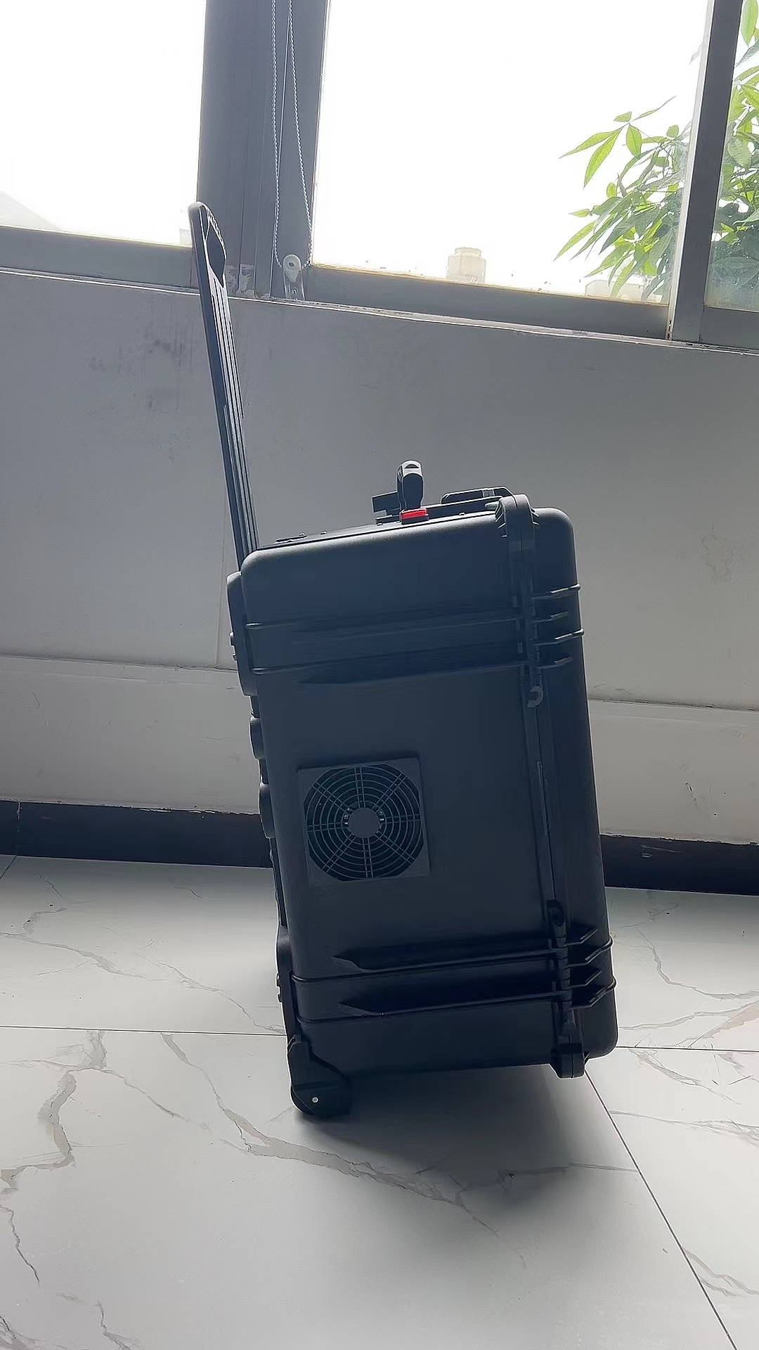 肃南手拉箱型移动通信干扰器